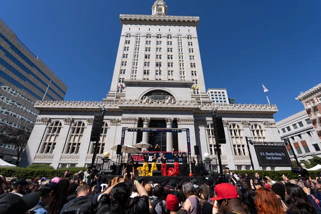 Blog - Oakland City Hall Rally Crowd
