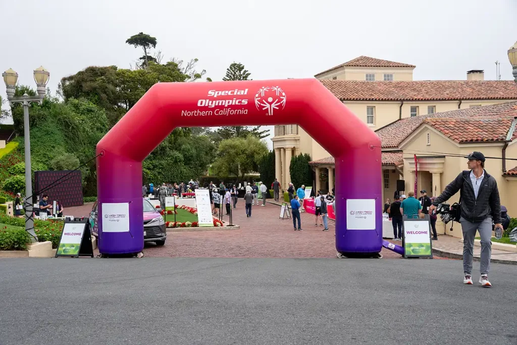 High Tech Challenge Gallery Image10 - Welcome Banner Entrance